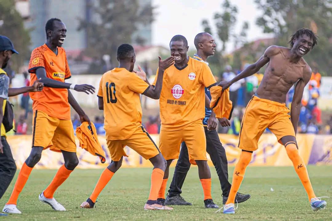 Hakuna mkate ngumu mbele ya chai😂😂