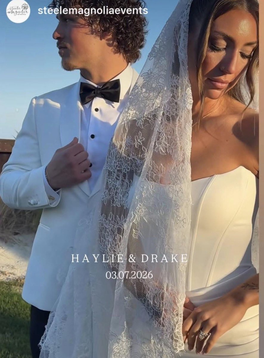 #Seahawks Drake Thomas signs a 2 year and gets married within the same ...