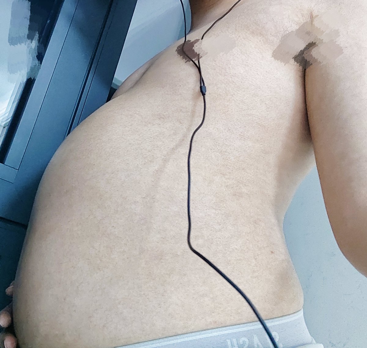KinichIV's tweet photo. 塔斯汀好难吃
#bellyinflation
#bellystuffing
#撑大肚子
#mpreg
#malepregnancy 
#gains https://t.co/JTTEk7xxTY