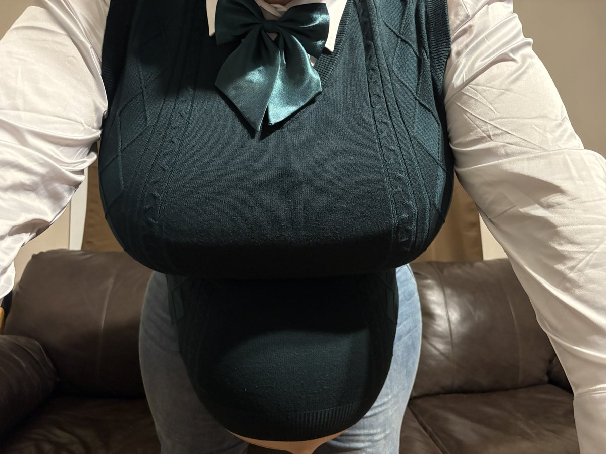 SecretSurrogate's tweet photo. When the dad fashion gets hit with a mom bod. (And a cute ribbon, it just really made it so much cutter and complete as a look =w= )

Hope you all enjoy this outfit, let me know what you think about it or what kind of scenes you can imagine with it ^^

#mpreg https://t.co/lnb2Q0Abbh