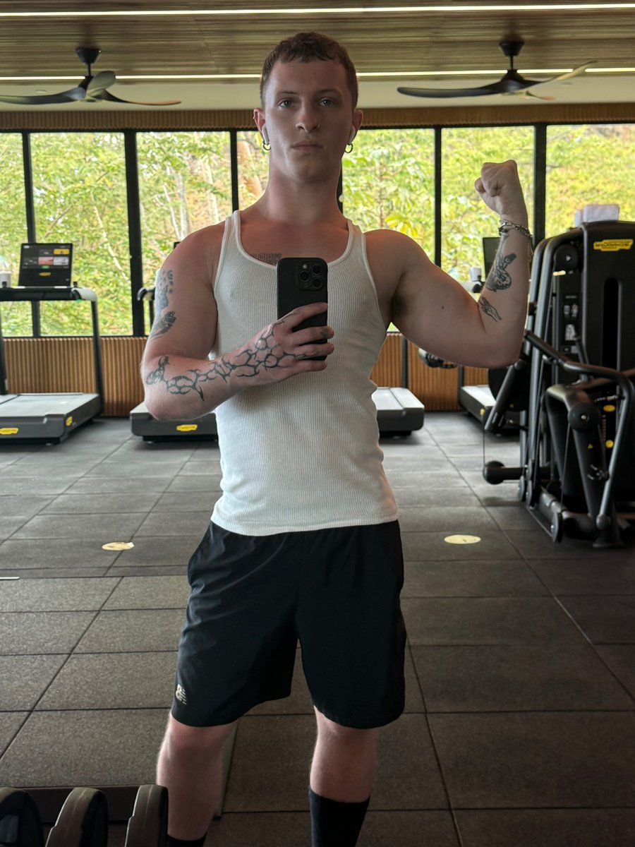 Henry tweet media