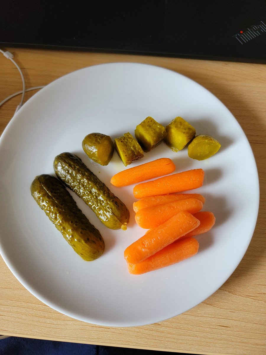cic0buff's tweet photo. I left half a pickle they were not that good https://t.co/kI6iwpp1Fg