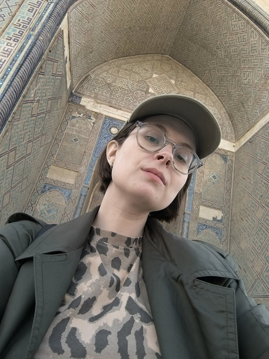 санечка tweet media