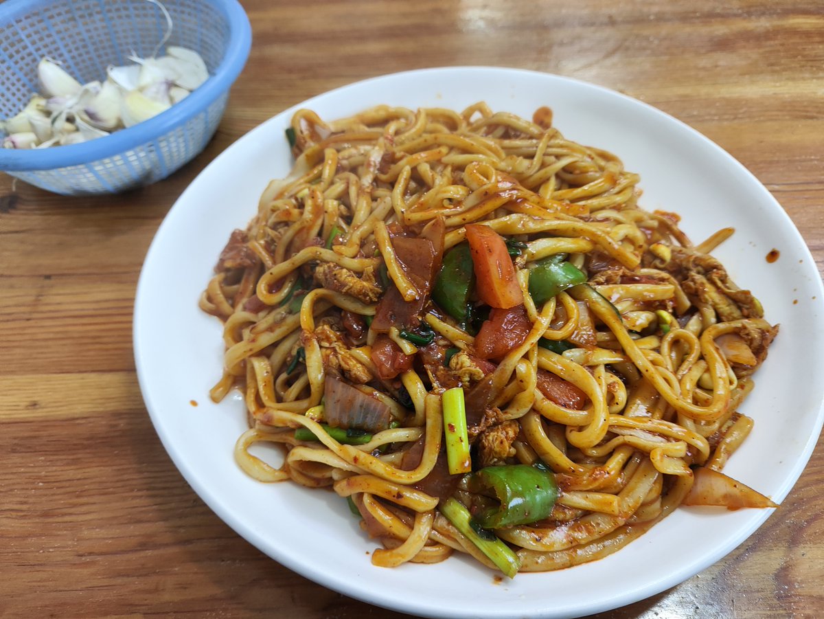 kithiumR's tweet photo. 最近的饭
陕西人果然还是喜欢炒拉条子 https://t.co/SSh6s6pWyM