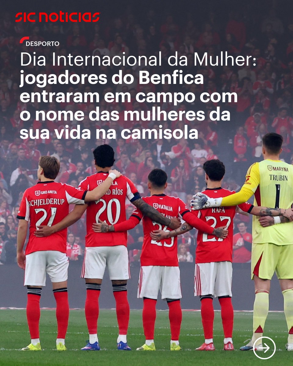 SICNoticias's tweet photo. Em homenagem ao Dia Internacional da Mulher, os jogadores do Benfica entraram hoje no relvado do Estádio da Luz com uma alteração simbólica no seu equipamento. Em pleno Clássico frente ao FC Porto, os nomes das mulheres que marcaram as vidas dos atletas ocuparam o lugar habitualmente reservado ao patrocinador das águias, a Sagres.

#slb #benfica #desporto #football #mulheres #woman #news #sicnoticias