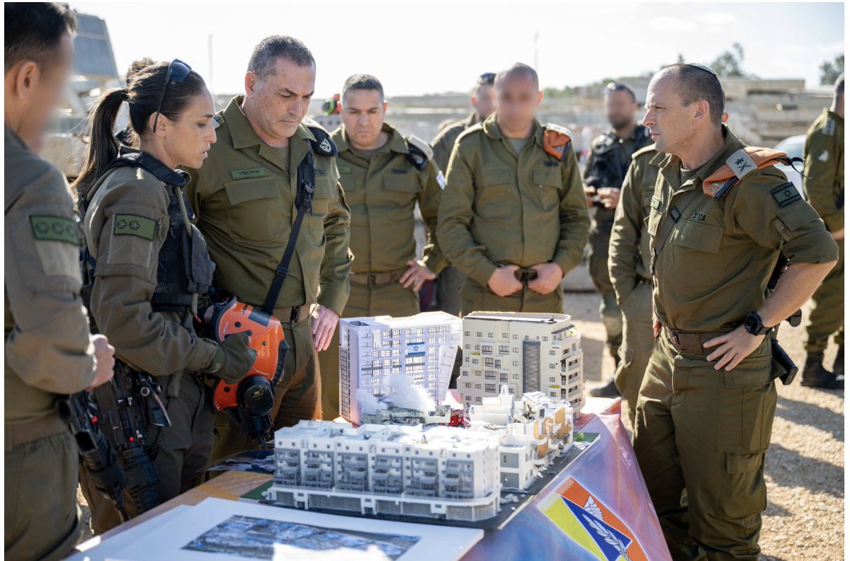 ‏Tal Schneider טל שניידר تال شنايدر tweet media