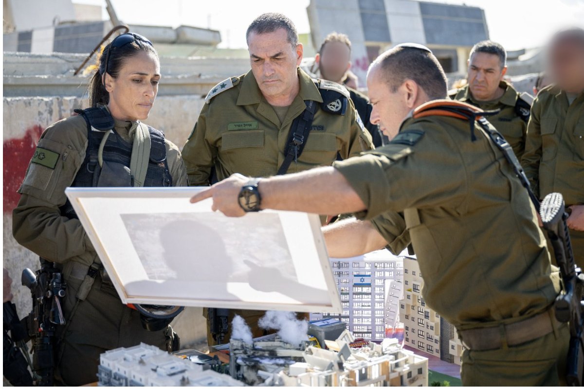 ‏Tal Schneider טל שניידר تال شنايدر tweet media