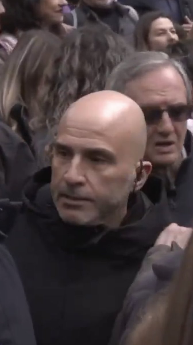 Rojazo de Visa Platino tweet media