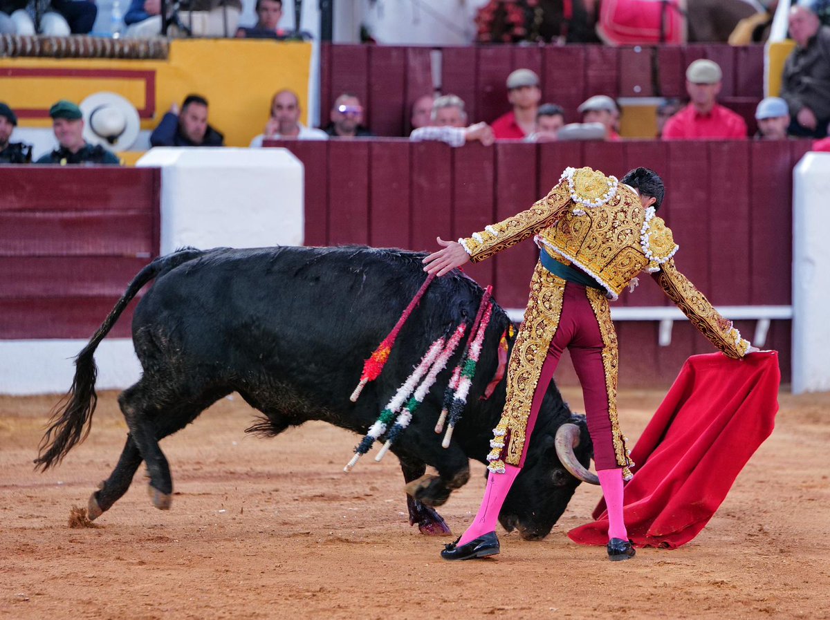 Emilio de Justo tweet media