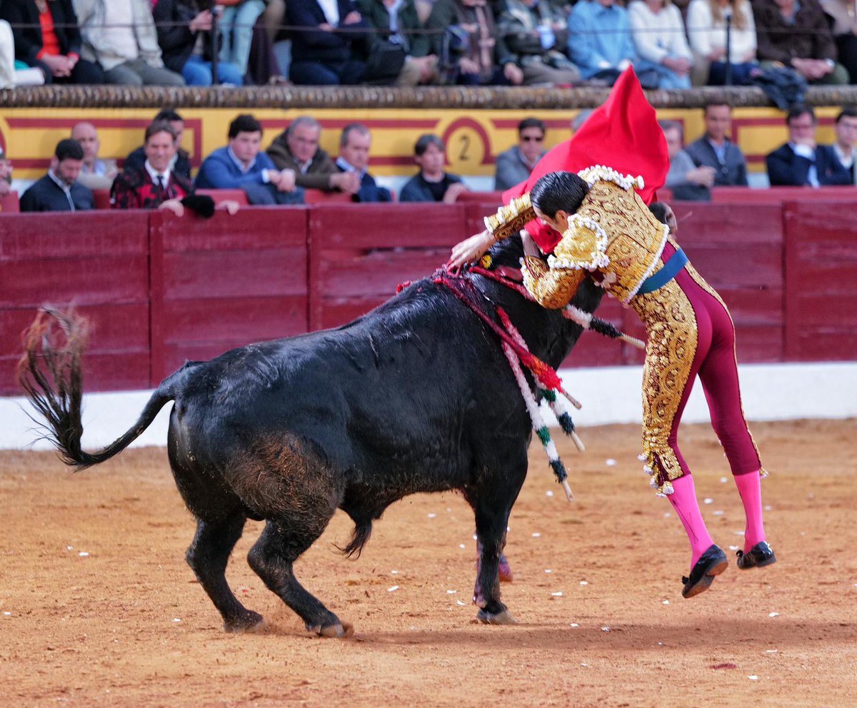 Emilio de Justo tweet media