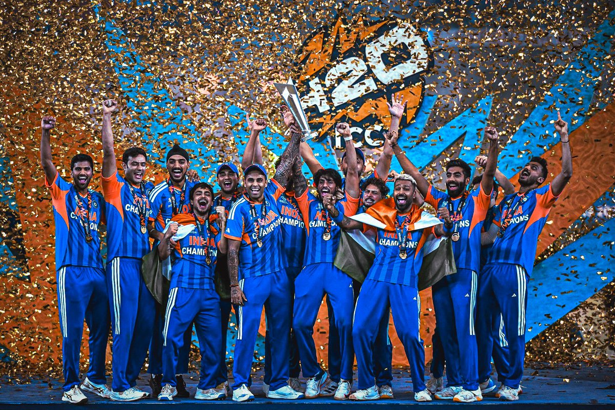 atulnamdeo7's tweet photo. India lifting the T20 World Cup 🏆
🇮🇳
#T20WorldCup #T20WorldCup2026final #INDvNZ #T20WorldCupFinal #IndianCricketTeam https://t.co/N9hgqZP0ZQ