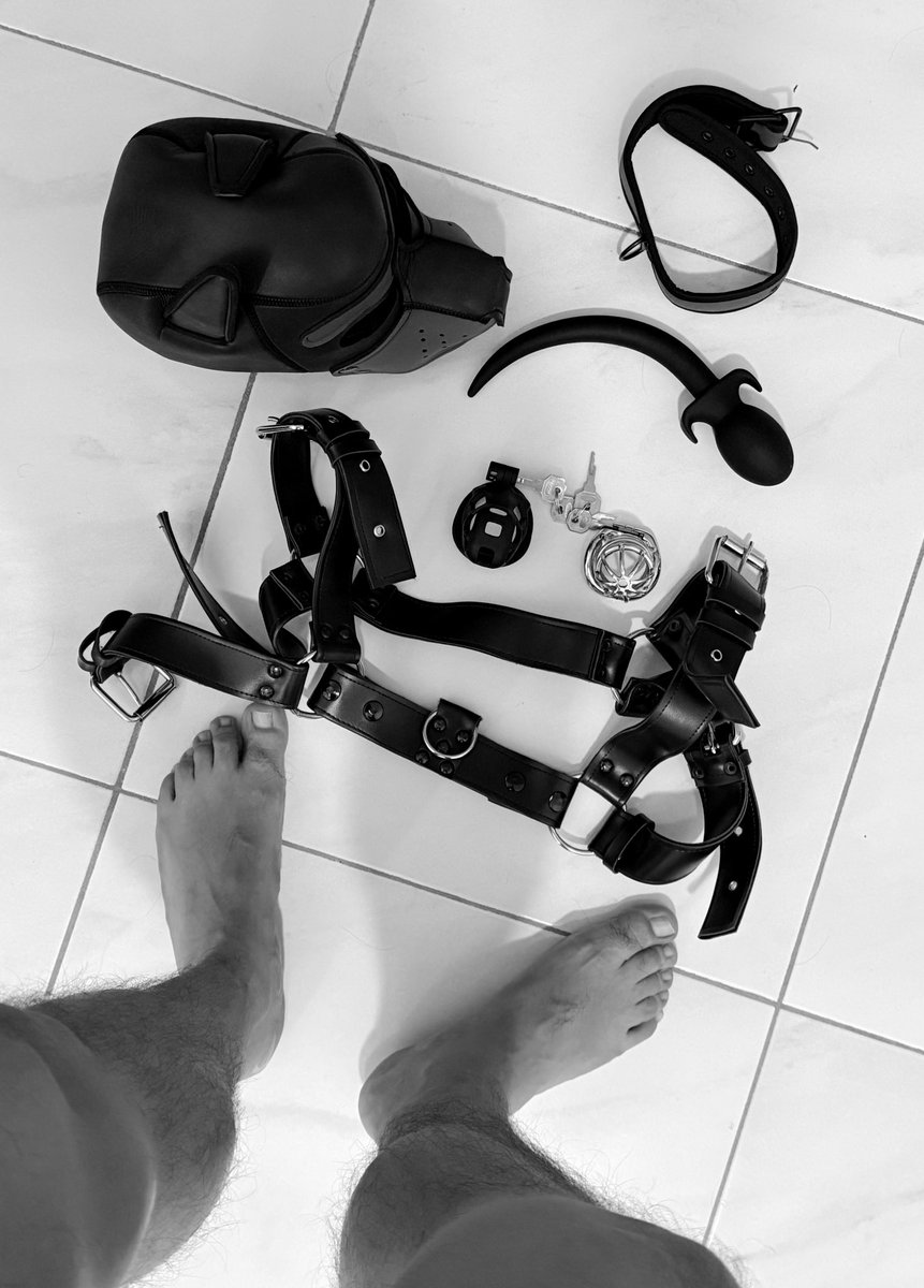 FeetMasterAxel tweet media