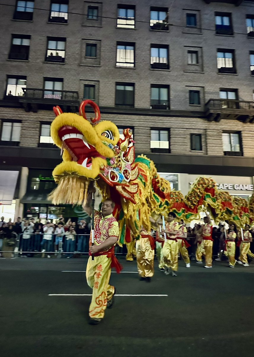 marcm's tweet photo. Last night’s Chinese New Year Parade and celebration in San Francisco didn’t disappoint!

An amazing warm evening and an atmosphere joy made for an awesome event~ https://t.co/98gRvKmTDA