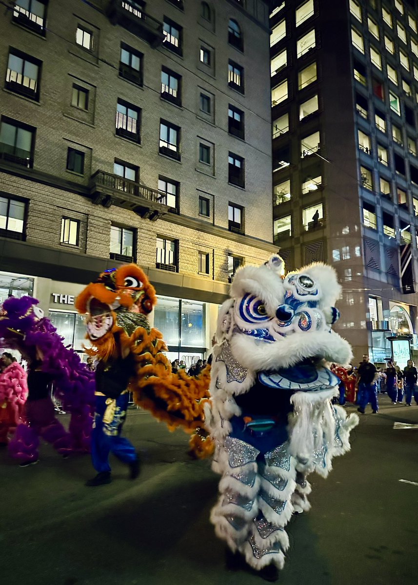 marcm's tweet photo. Last night’s Chinese New Year Parade and celebration in San Francisco didn’t disappoint!

An amazing warm evening and an atmosphere joy made for an awesome event~ https://t.co/98gRvKmTDA