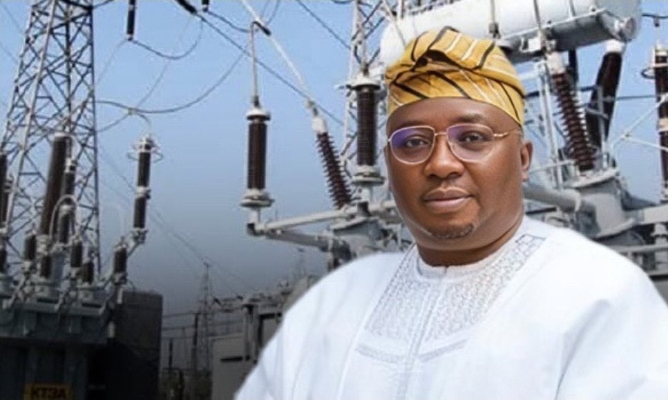 How about we tweak it. 

Instead of having the Minister of Power as the next Governor of Oyo State, perhaps he just continues as the Minister of Power for the next 4 years. 

What do you all think? 

#Adelabu
#oyo
