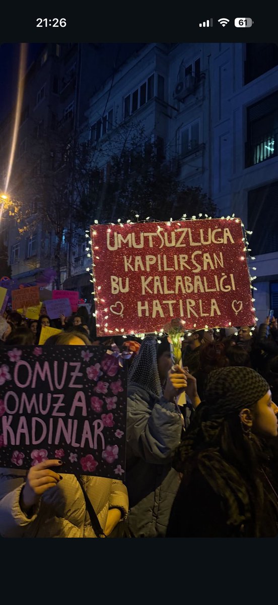 #FeministGeceYürüyüşü