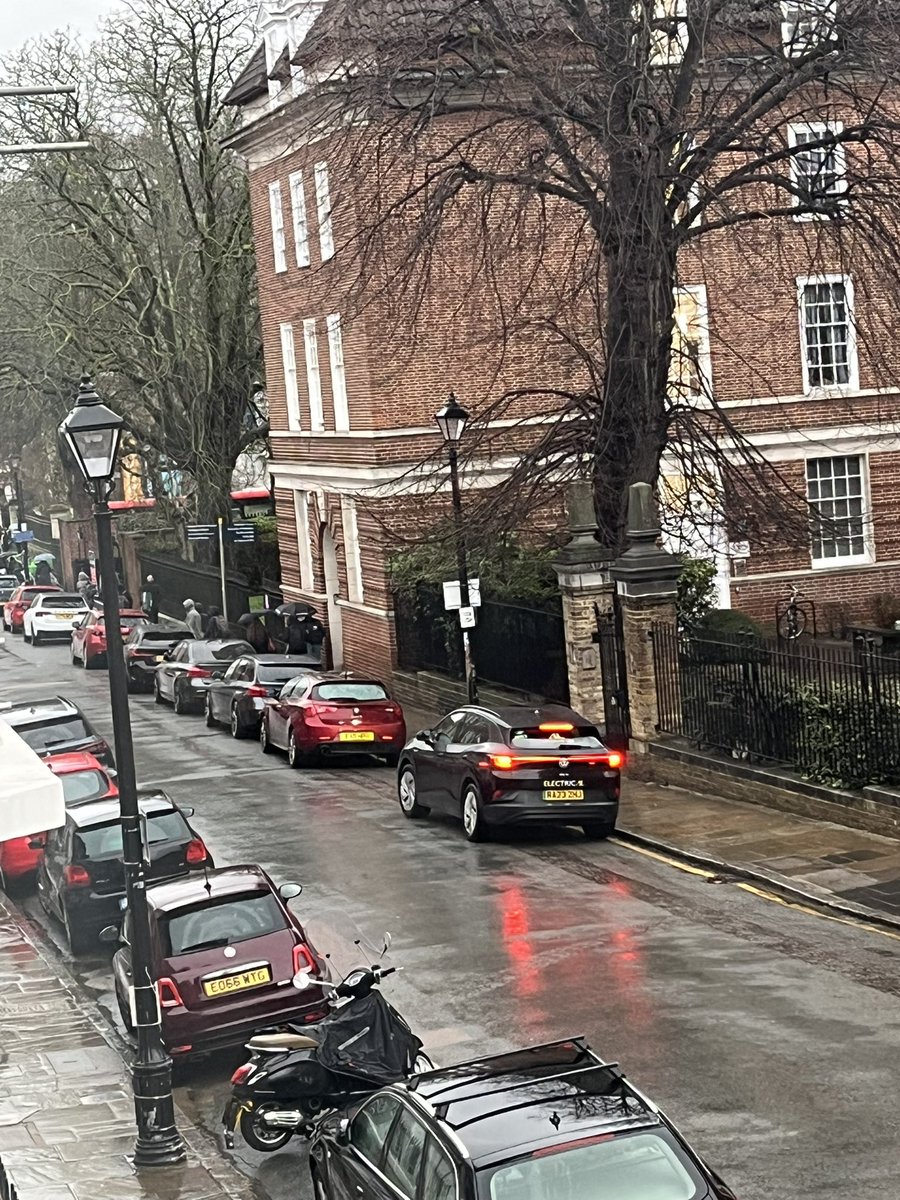 Geoffrey Neilly tweet media