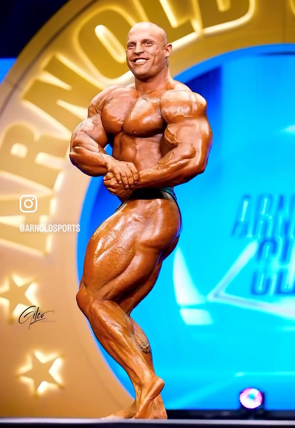 Pump Room 💪 tweet media