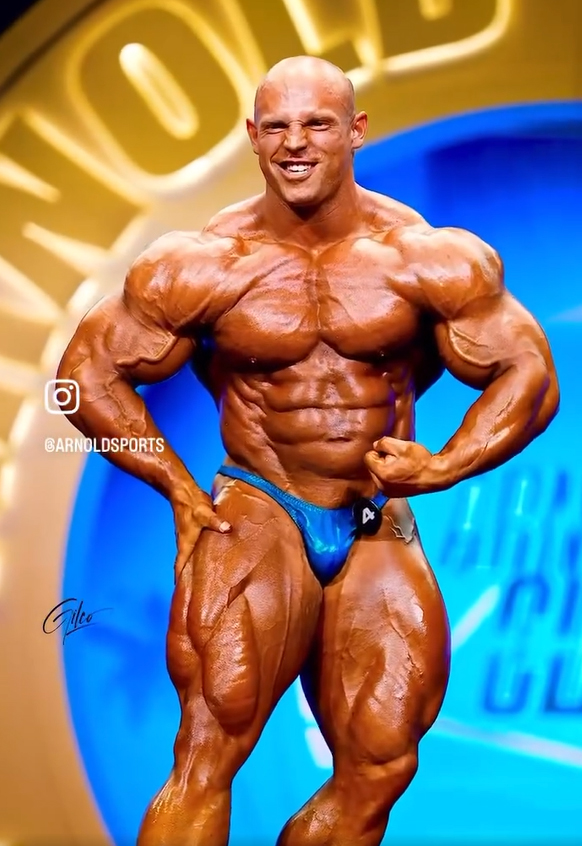 Pump Room 💪 tweet media