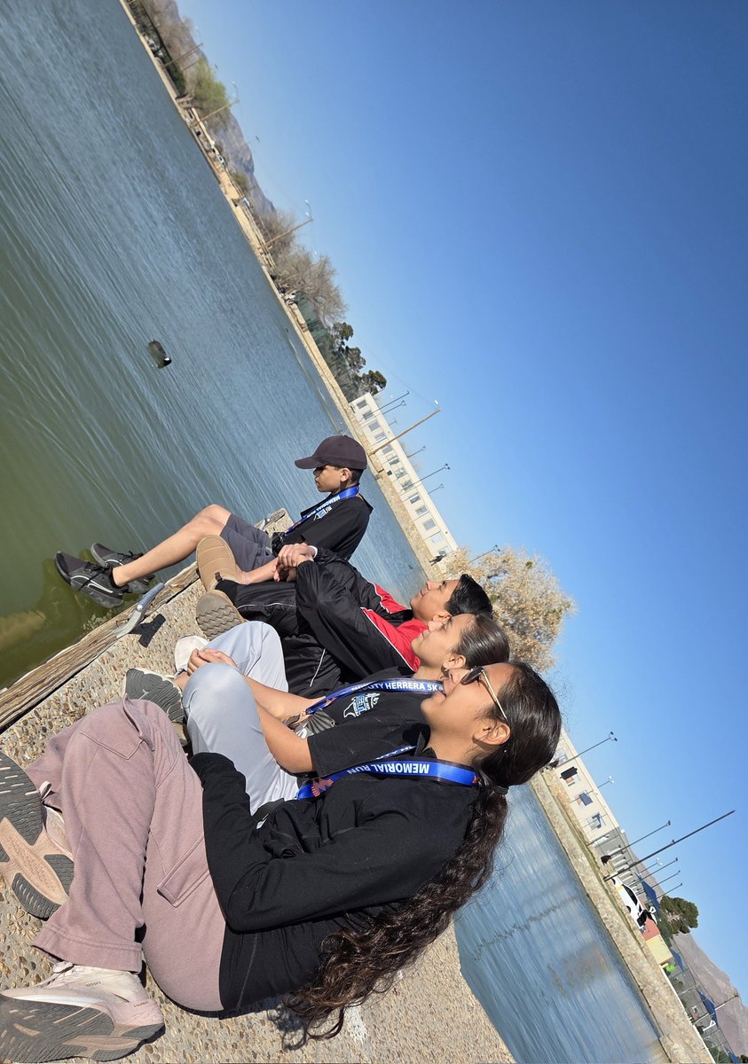 RealyvasquezAl's tweet image. Special thank you to @GVILaw to be able to sponsor Tornillo students to participate in the 6th annual memorial 5k run for #deputypeterherrera #backtheblue #tisdproud #neverforget