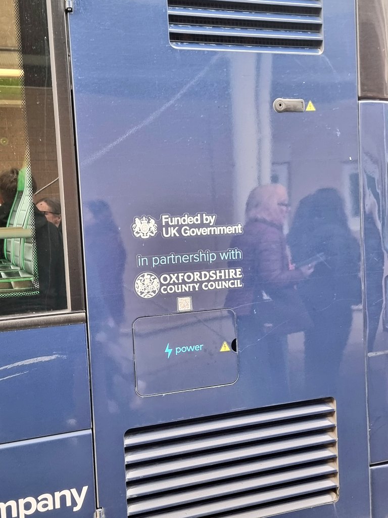 Noel Dolphin tweet media