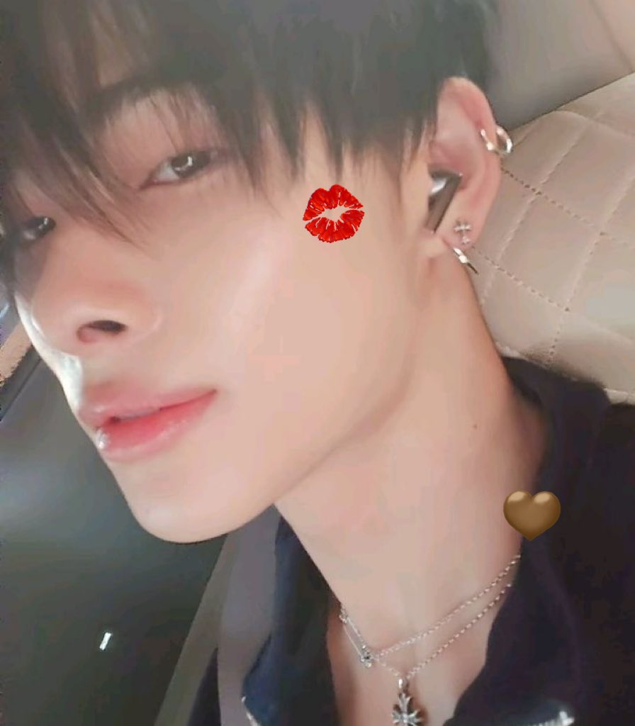 pumanotduck's tweet photo. me and my boyfie againnn ^-^ we took these together
#ensd #ni_ki #니키
#Rikvi #ILoveRiki #MyBf #ENGENEselcaday #pup4pup https://t.co/3dw2lPk846