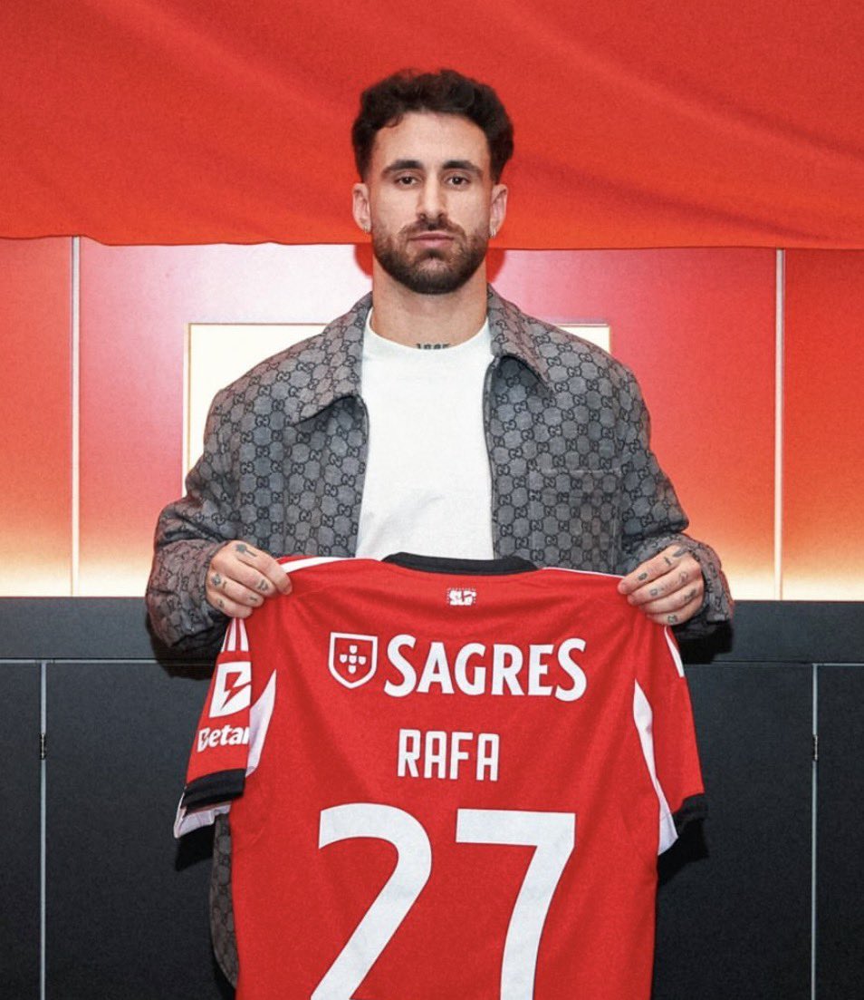 Zé Manel tweet media