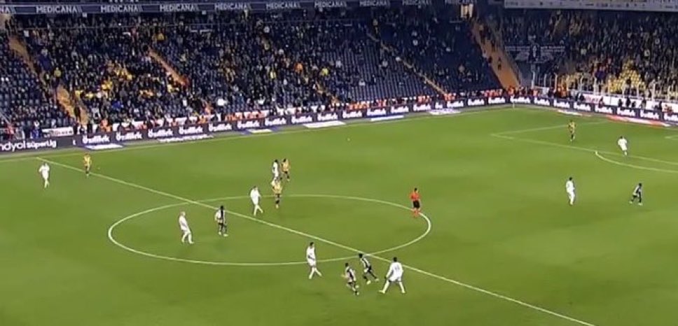 Deplasske tweet media