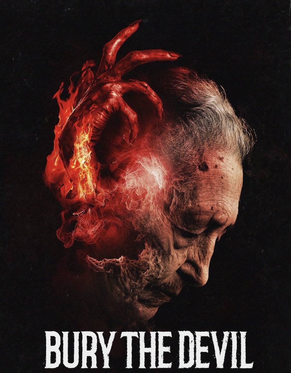 LoveHorror.com tweet media