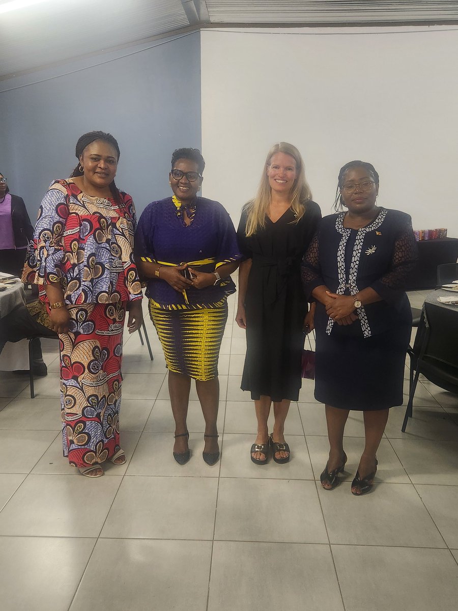 NG Lauria tweet media