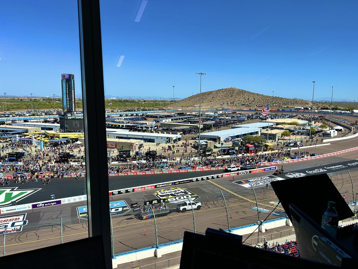 Alex Hayden tweet media