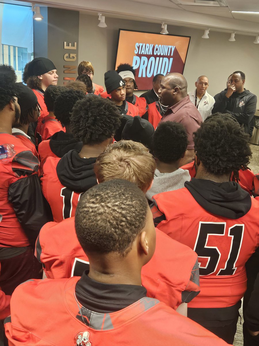 Coach Wink tweet media