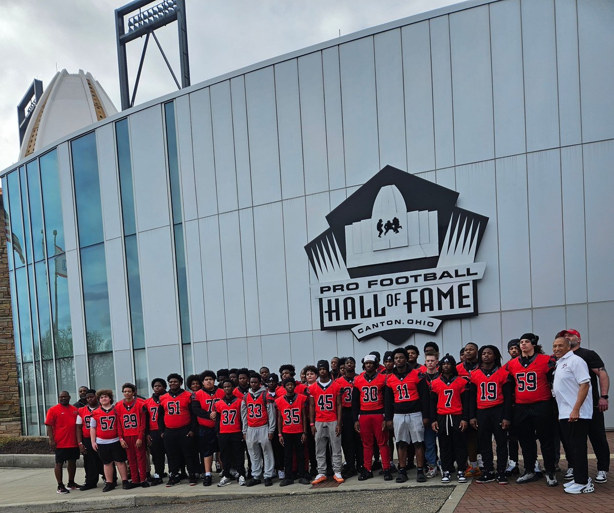 Coach Wink tweet media