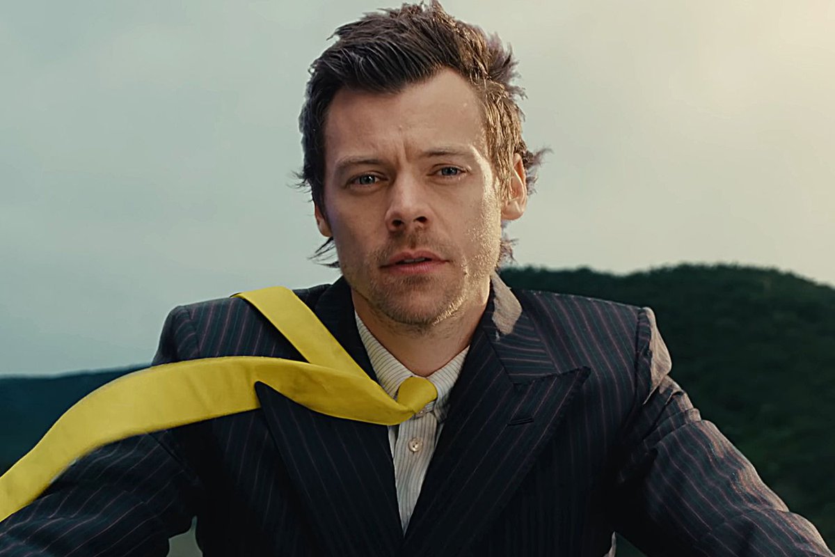 chartdata's tweet photo. Harry Styles' "American Girls" aiming for #1 debut on this week's UK singles chart.

It would mark his fourth #1 hit. https://t.co/5YYF2u84fs