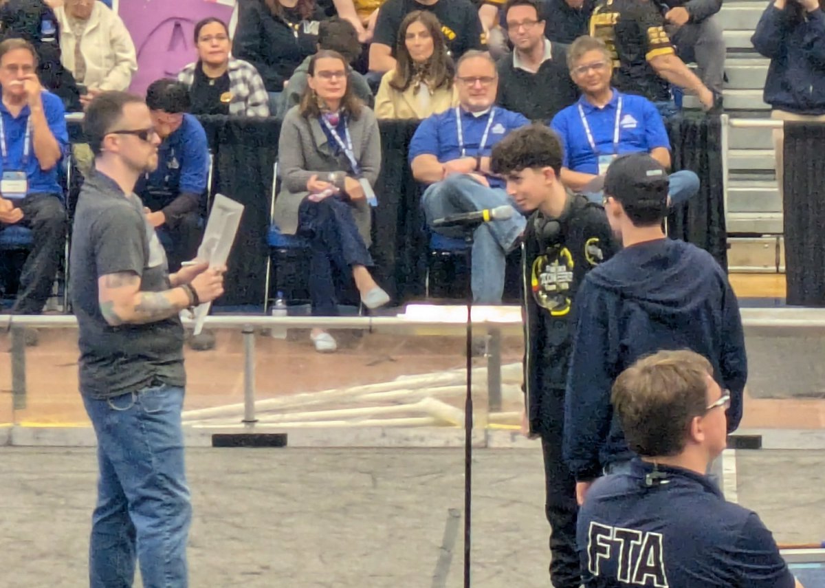 FRC Team 1676 tweet media