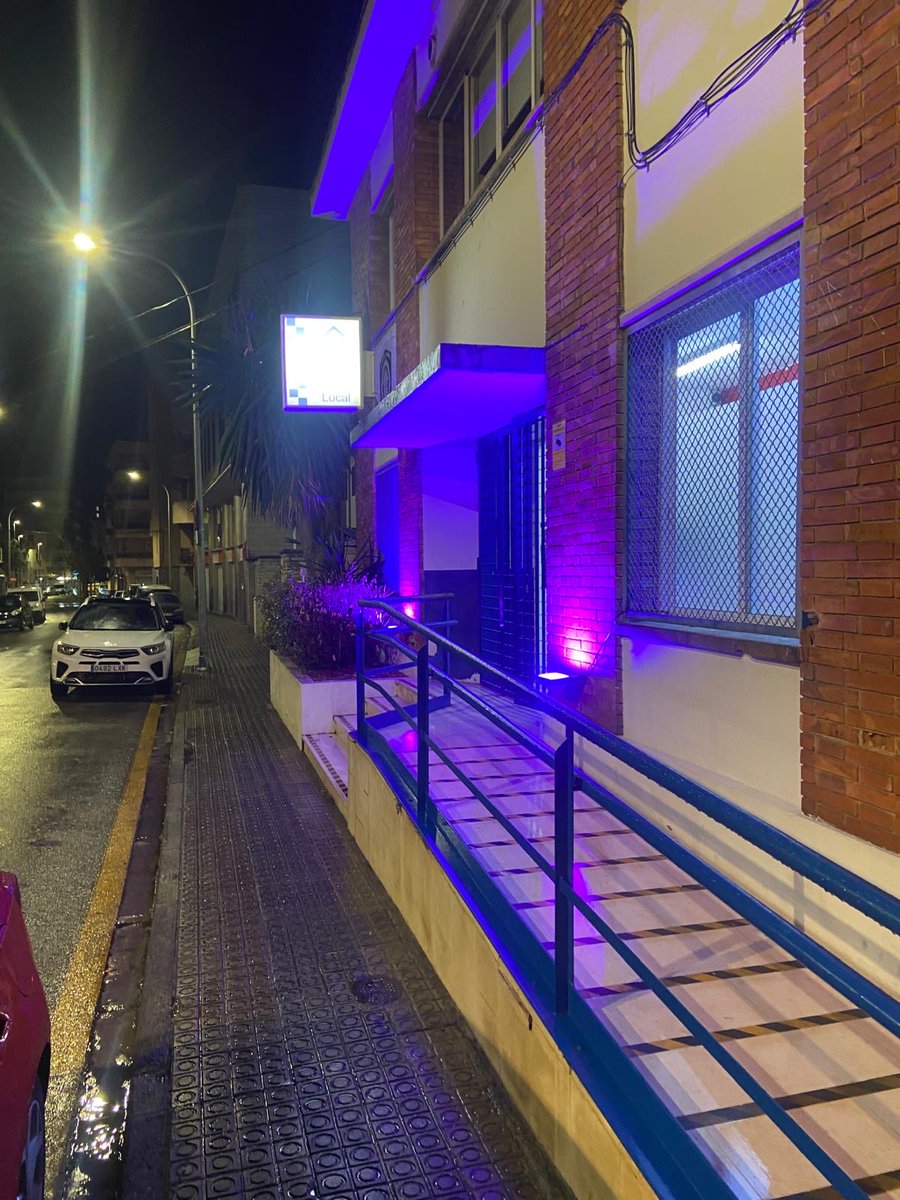 PLVNG's tweet photo. 🚓 #VNG és una de les tres ciutats de l’àrea de Barcelona on superem el 20% de dones a la Policia Local.

👮‍♀️ Més diversitat, noves perspectives.

💜 Avançant cap a una policia més representativa de la societat.

8M #DiaInternacionalDeLesDones https://t.co/oSeodspcb9