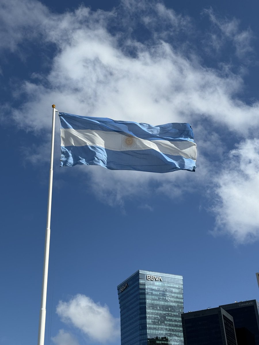 Simon Robert tweet media