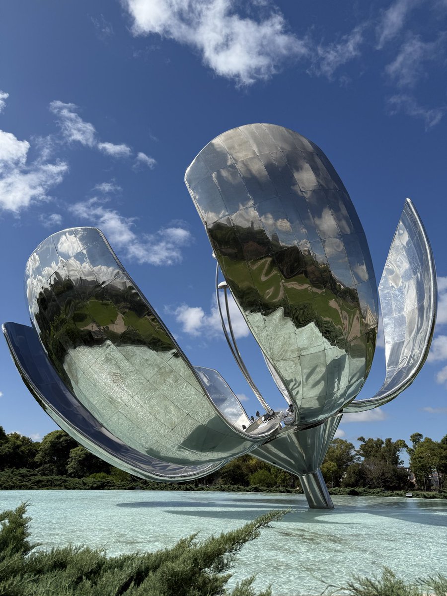 Simon Robert tweet media