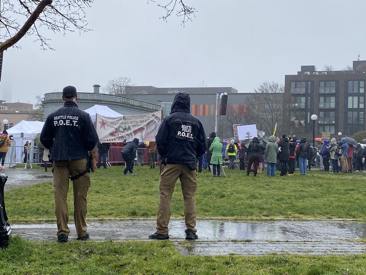 Seattle Police Department tweet media