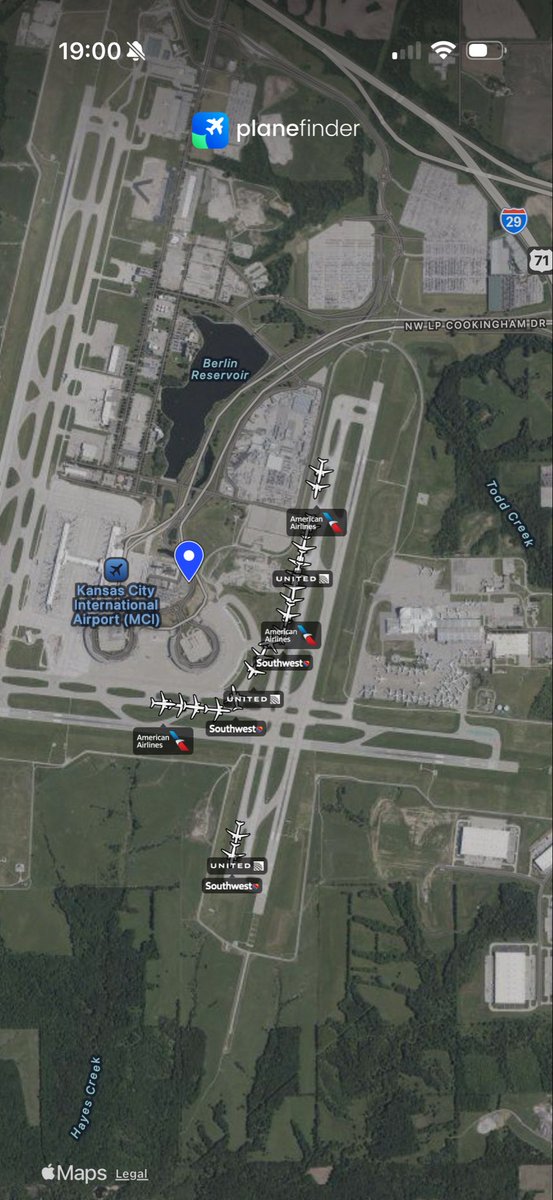 Plane Finder tweet media