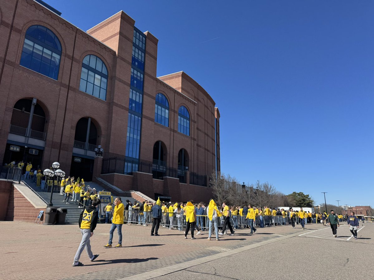 Zach Edwards tweet media