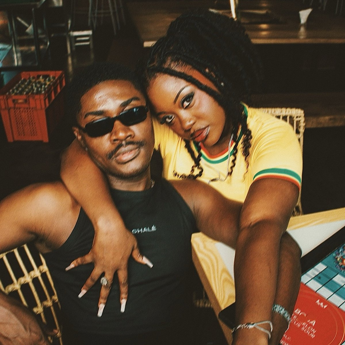 ᴇꜱꜱ ᴛʜᴇᴇ ʟᴇɢᴇɴᴅ 🍷 tweet media