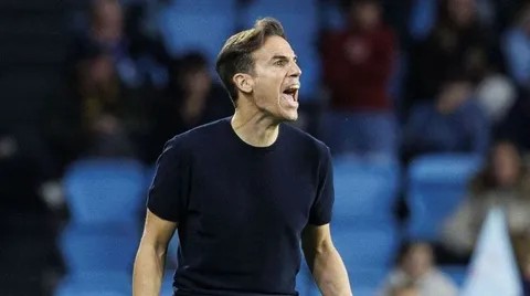 No voy a entrar en el debate de si es el mejor técnico de la historia moderna del Rayo Vallecano. Ahora bien, en el sentido táctico, no hay otro que le llegue a la altura de la rodilla. Ni Míchel, ni Sandoval, ni Francisco, ni Jémez, ni Mel ni Juande. Íñigo Pérez es un ESCÁNDALO