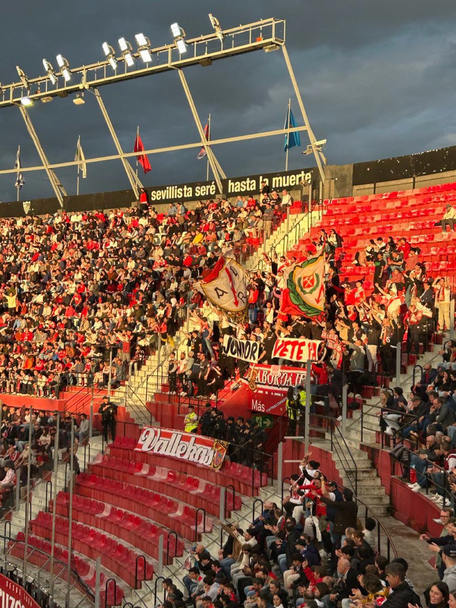 footballdonorte's tweet photo. Sevilla-Rayo Vallecano 8/03/2026 https://t.co/BzghJIumfw