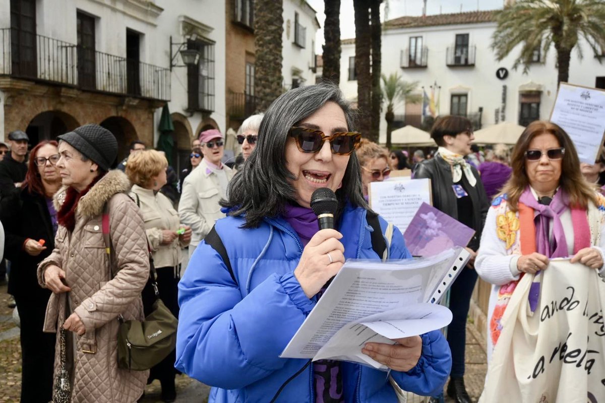 Zafra Violeta tweet media