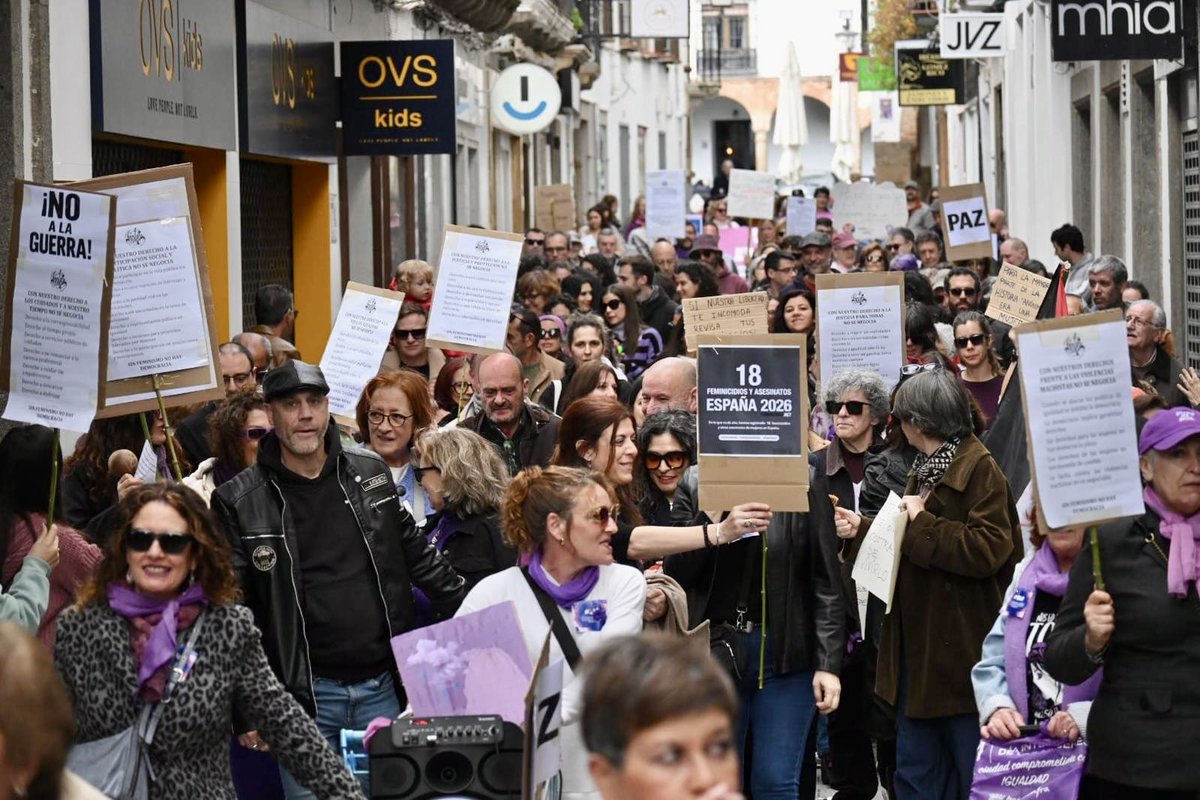 Zafra Violeta tweet media