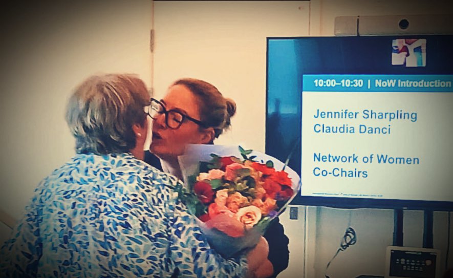 MPS_NoW's tweet photo. The NoW Exec were thrilled to recognise the contribution of PC Karen Giles, who celebrates 50 years service as a PC in July. No one prouder than our Officer Co Chair though! 

This begins the journey of the new NoW Reward &amp; Recognition Strategy we are excited to be implementing. https://t.co/xq8irgEFqW