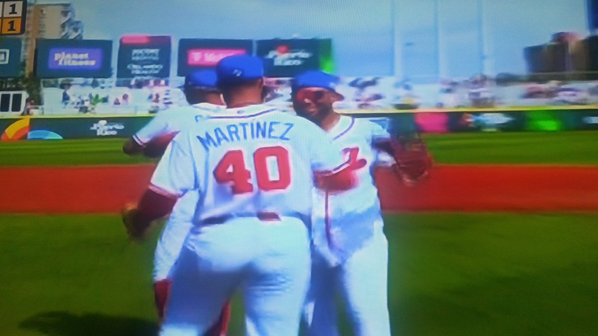 Roilancu1's tweet photo. #CubaInvicta.
Nuestro equipo derrota también a Colombia en el Clásico Mundial de Béisbol.
Arriba muchachos.
Será que el Béisbol se parece a la vida.
#GuaperíaConCultura
#PlazaEnElCorazón
#CubaEstáFirme https://t.co/mTTweJIkra