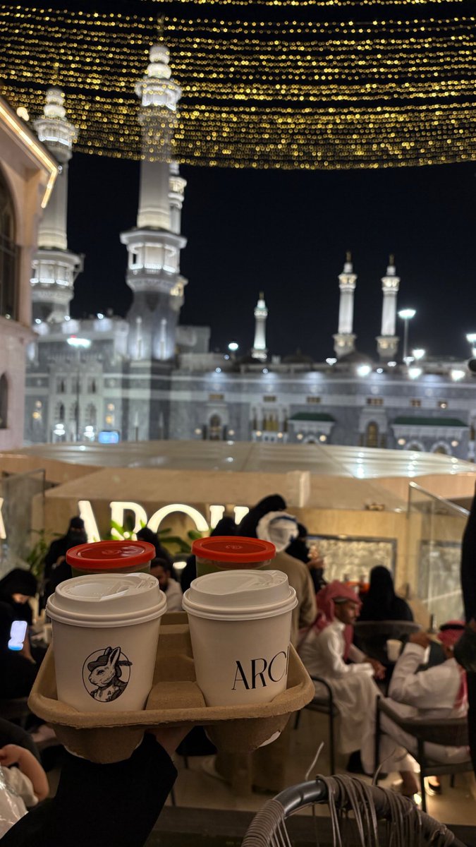 raash_1420's tweet photo. الحمد لله دائما وابدا ♥️ 
#مكة #المسجد_الحرام https://t.co/utOTqBSN7V