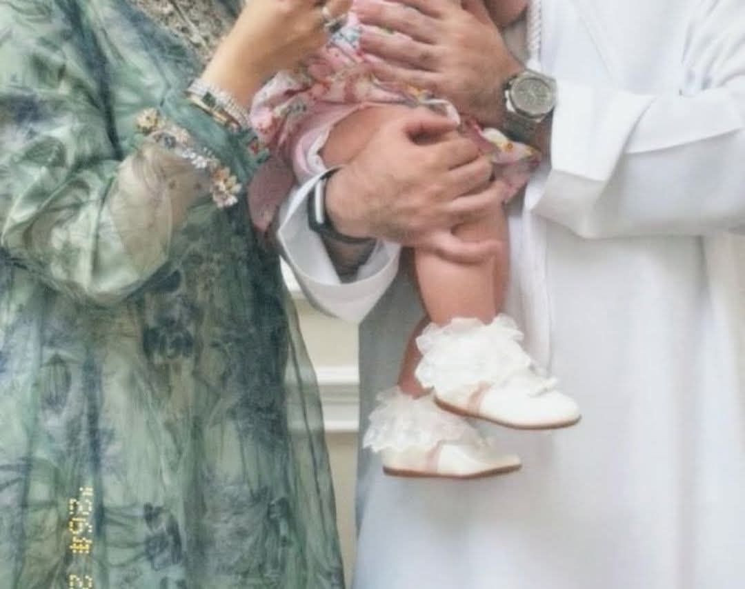 والله لا نريدُ أكثر مِن ذلك
عائِله طَيّبه يملؤها الأُنس والحُب.